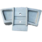 İki adet bağlantı deliği bulunan, beton mikser tamburunun içine monte edilen, yüksek mukavemetli metal karıştırıcı palet.